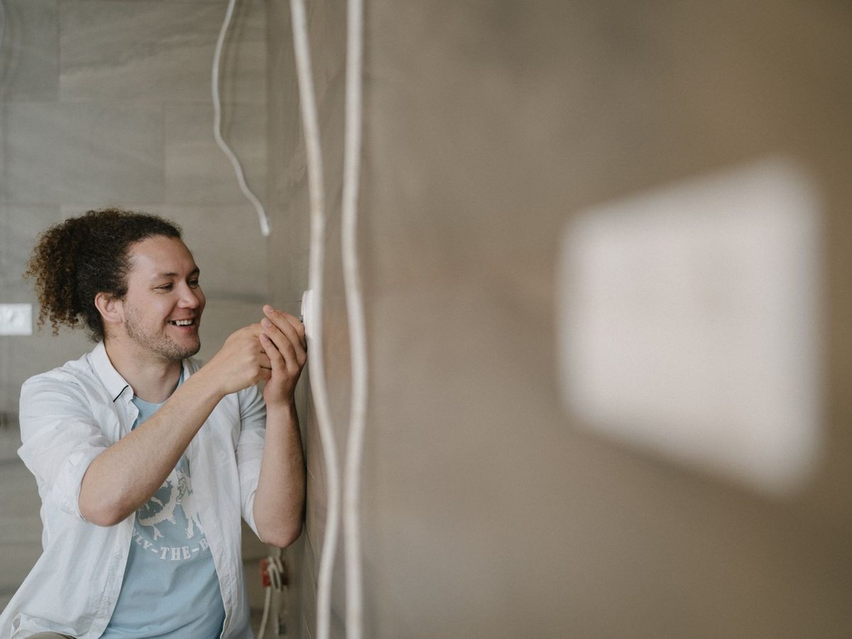 Outlet & switch replacement — BuildMan Electrical & Smart Home Toronto